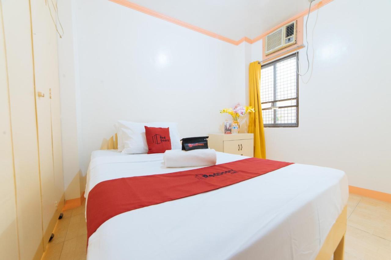 Reddoorz @ Q Abeto Street Mandurriao Hotell Iloilo City Exteriör bild