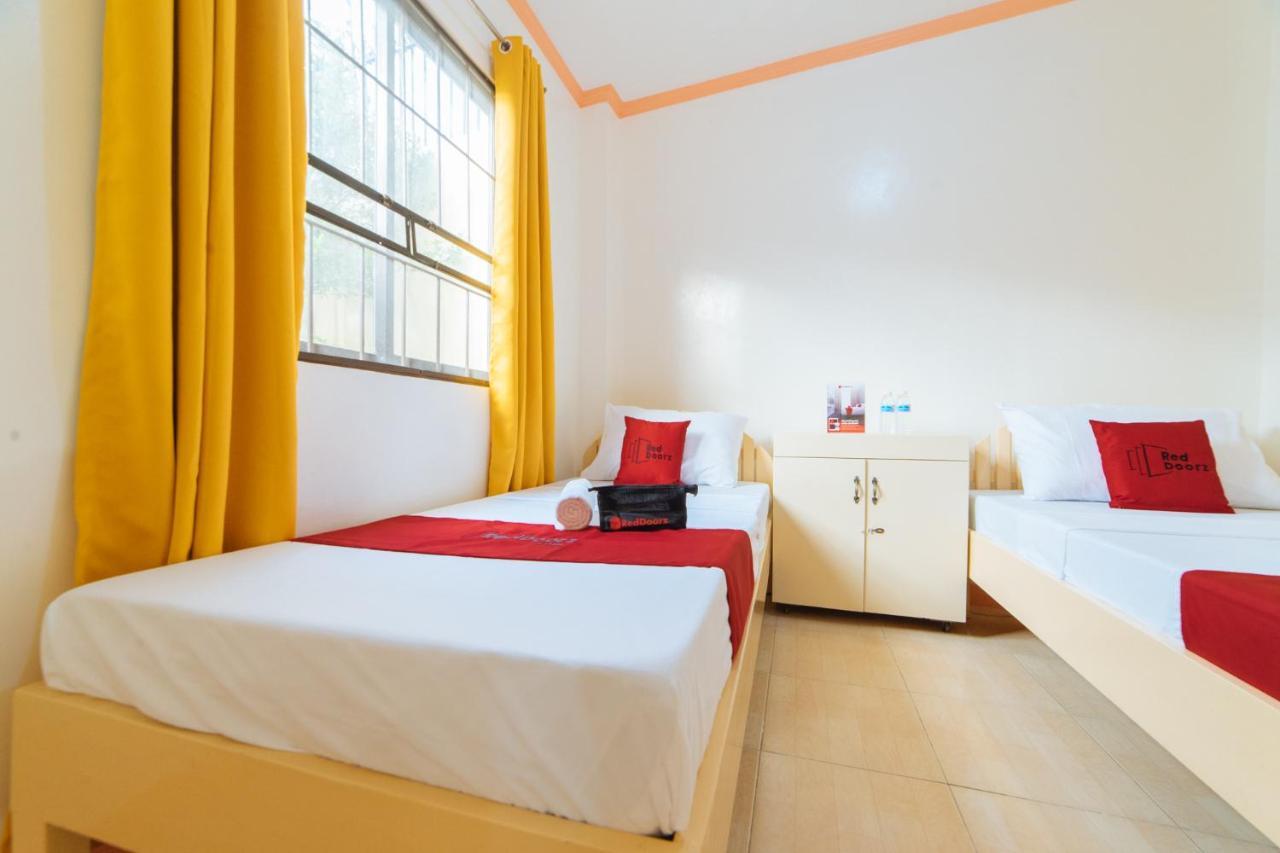 Reddoorz @ Q Abeto Street Mandurriao Hotell Iloilo City Exteriör bild