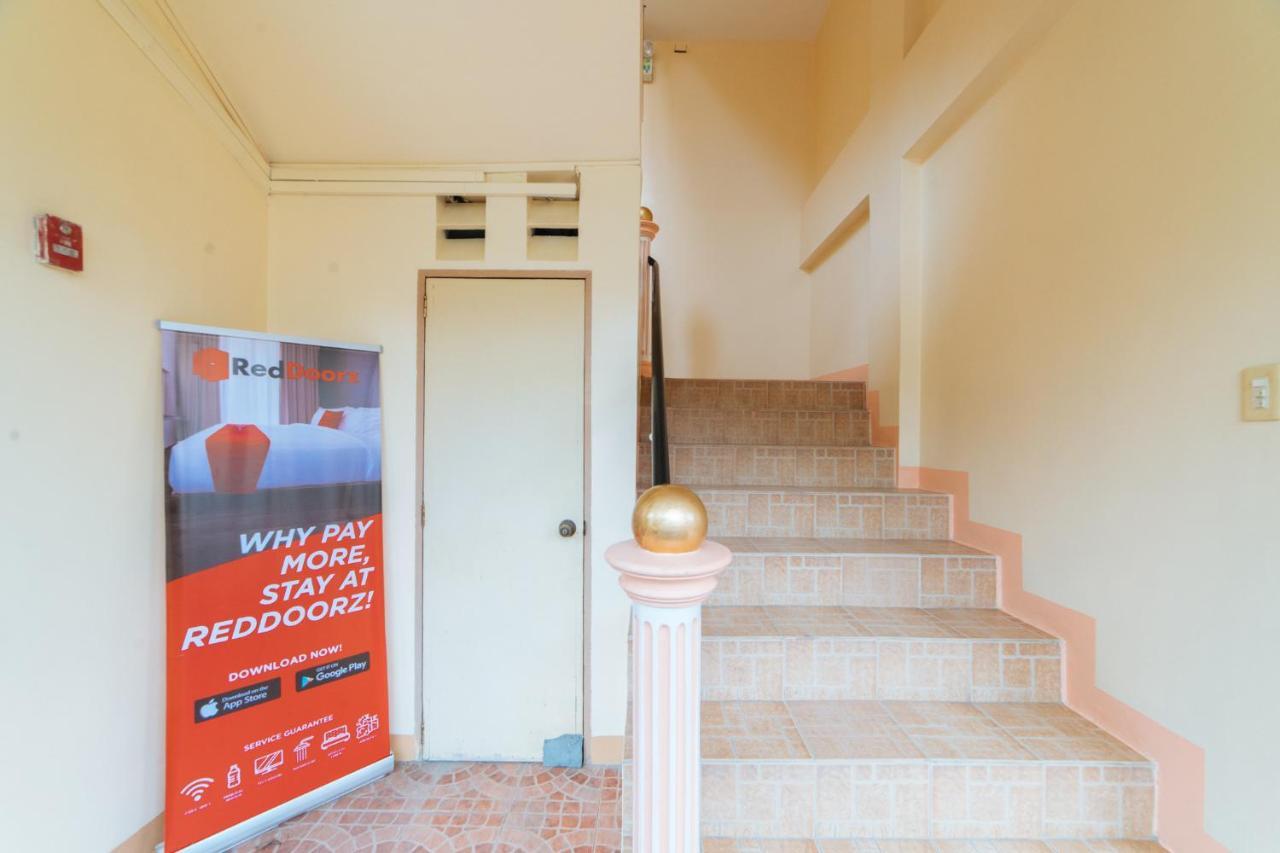 Reddoorz @ Q Abeto Street Mandurriao Hotell Iloilo City Exteriör bild