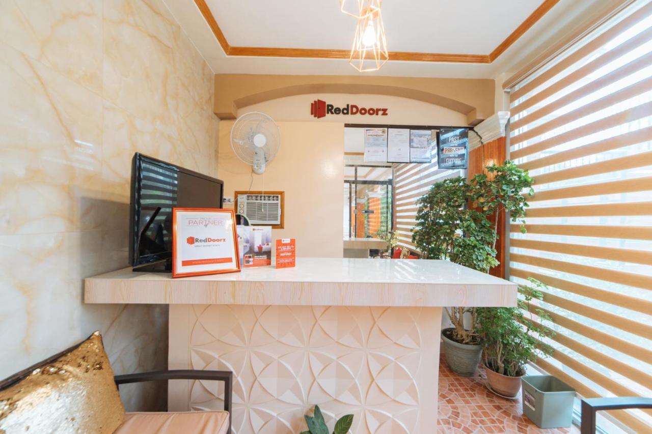 Reddoorz @ Q Abeto Street Mandurriao Hotell Iloilo City Exteriör bild