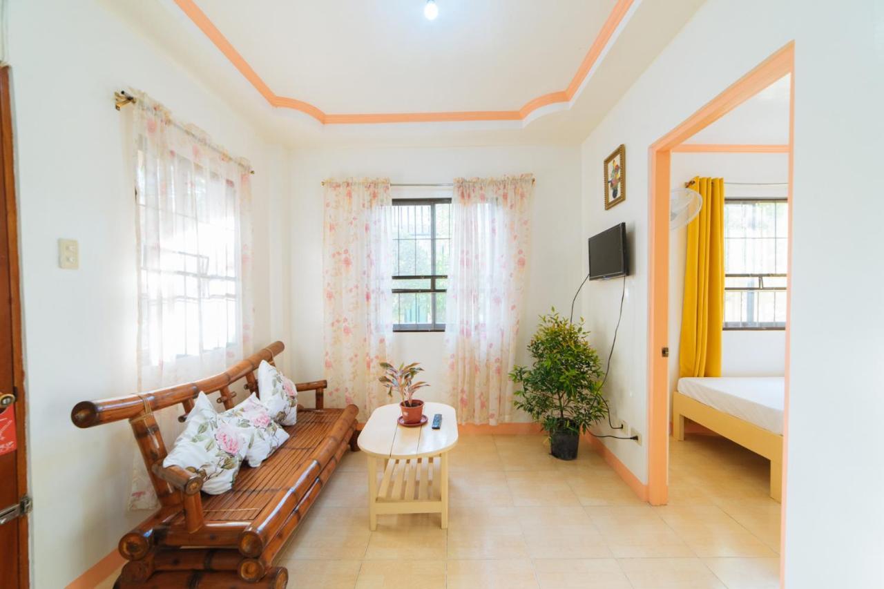 Reddoorz @ Q Abeto Street Mandurriao Hotell Iloilo City Exteriör bild