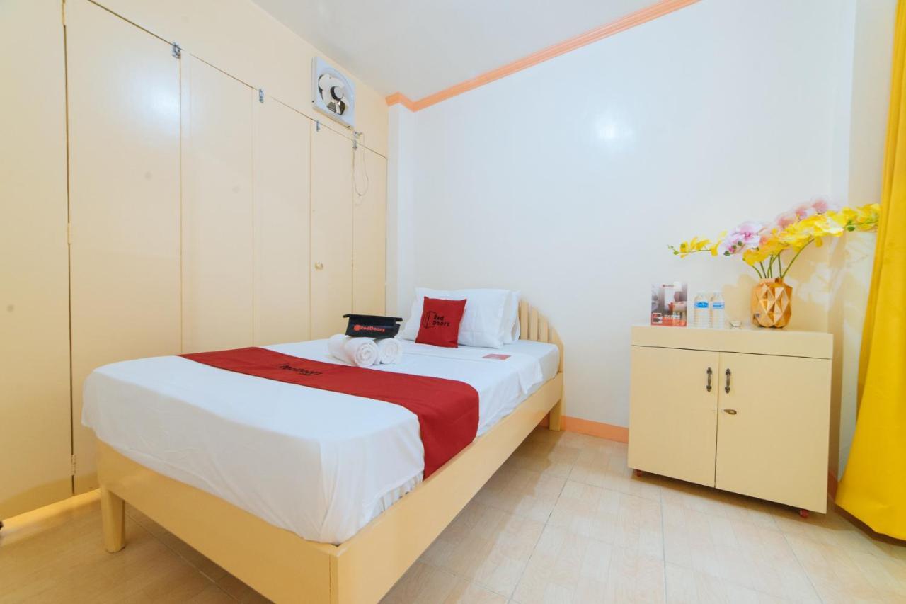 Reddoorz @ Q Abeto Street Mandurriao Hotell Iloilo City Exteriör bild