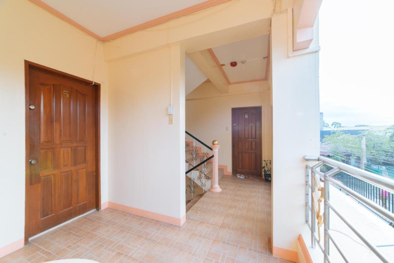 Reddoorz @ Q Abeto Street Mandurriao Hotell Iloilo City Exteriör bild