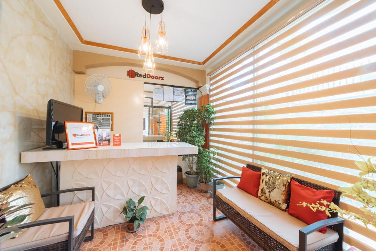Reddoorz @ Q Abeto Street Mandurriao Hotell Iloilo City Exteriör bild
