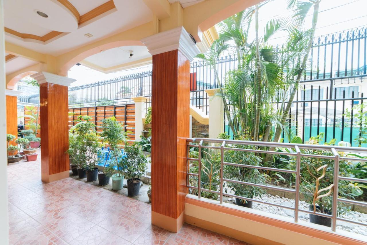 Reddoorz @ Q Abeto Street Mandurriao Hotell Iloilo City Exteriör bild